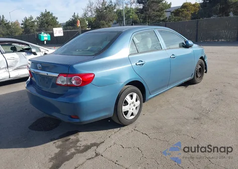 2013 Toyota Corolla L z USA, uszkodzony, nr VIN 5YFBU4EE0DP095485